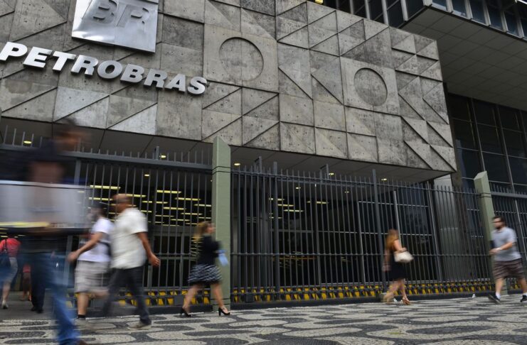 Edifício sede da Petrobras na Avenida Chile, centro da cidade.
