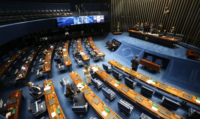 Depois da Câmara, Senado aprova novo salário mínimo de R$ 1.100