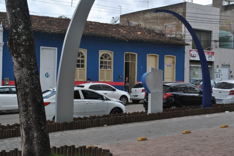 Lagarto caminha para perder mais um pedaço de sua história