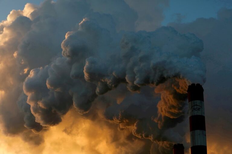 Emissões globais de CO2 terão segundo maior aumento da história em 2021