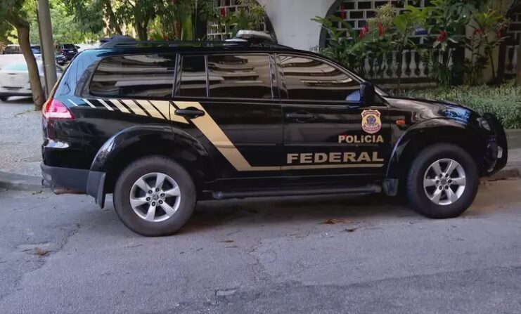 Polícia Federal deflagrou operação contra desmembradores do TRT no Rio na manhã desta terça-feira (2)