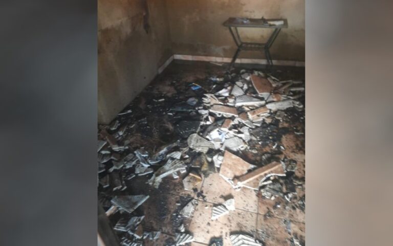 Adolescente coloca fogo em casa após mãe não deixá-lo jogar no celular