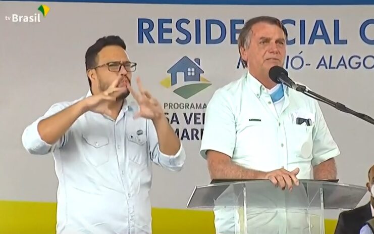 Bolsonaro em discurso realizado em Maceió