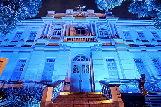 Fachada do Museu da Gente Sergipana ficará azul por cinco noites
