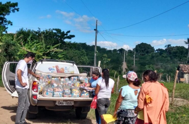 Prefeitura-de-Lagarto-segue-distribuindo-alimentos-para-familias5