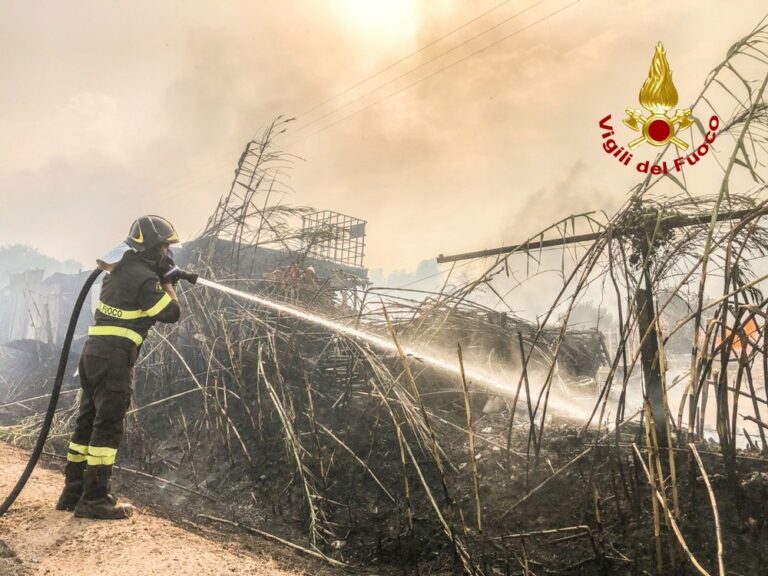 Itália pede ajuda de países europeus para combater incêndios na Sardenha