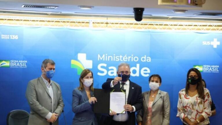 Ministério lança plano para fortalecer residências em saúde