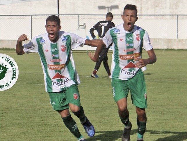 FB3DEAE0-A9C6-46CE-99D5-F5A1F5BBFB5D