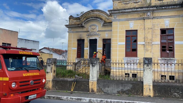 Academia Lagartense de Letras lança abaixo-assinado pelo GE Sílvio Romero