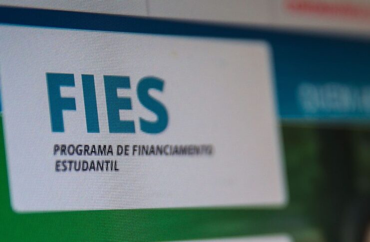 Fundo de Financiamento Estudantil,Fies