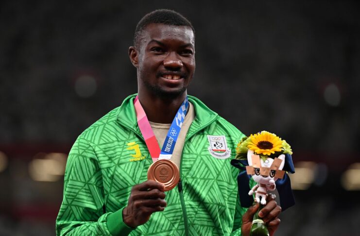 2021-08-05t100828z_1532332550_rc2yyo9w2o8u_rtrmadp_3_olympics-2020-ath-m-trpljump-medal1 (1)