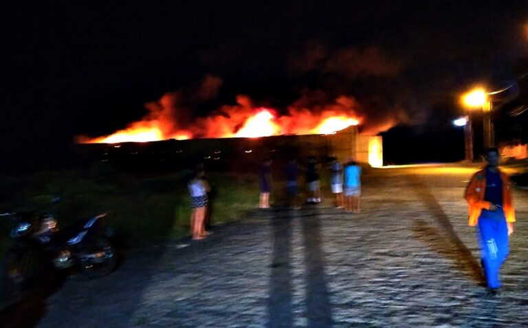 Incêndio destrói fábrica em Tobias Barreto