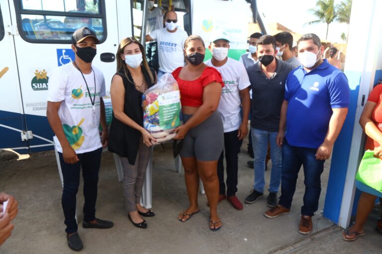 Prefeitura de Lagarto distribui cestas básicas nos povoados Brasília e Jenipapo