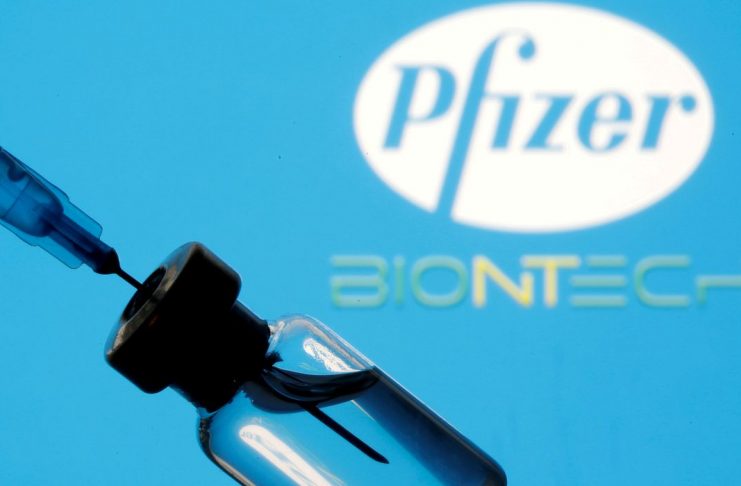 2021-02-23t143503z_1_lynxmpeh1m0vt_rtroptp_4_saude-covid-pfizer-negociacao