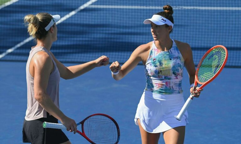 Tênis: Luisa Stefani avança na chave de duplas do US Open