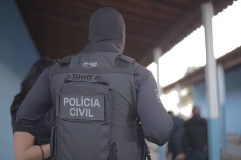 PC prende condenada por traficar drogas para presídio