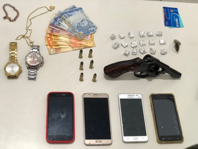 Polícia Civil apreende arma de fogo e drogas com quinteto em Lagarto