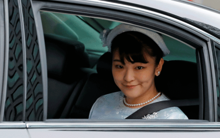 Princesa japonesa vai se casar com plebeu e deixar de pertencer à família real