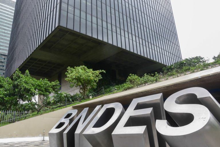 BNDES anuncia R$ 3,6 bilhões para Pronaf Safrinha