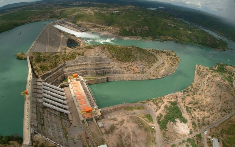 Hidrelétrica de Xingó aumenta vazão