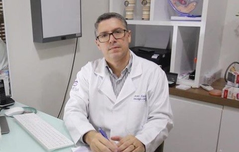Médico ginecologista Jean Santana faleceu no Hospital São Lucas