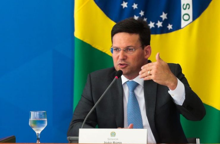 O Ministro da Cidadania, João Roma, fala à imprensa  no Palácio do Planalto, sobre as estratégias e rumos para o Auxílio Brasil, novo programa social do Governo Federal.