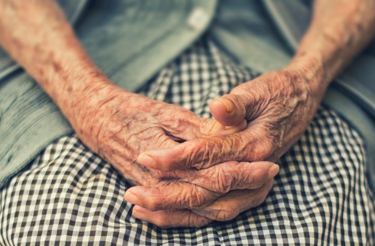 Idosa — Foto: Cristian Newman/Unsplash/Divulgação/Arquivo