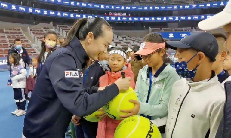 Estrela do tênis da China nega ter feito acusação de assédio sexual
