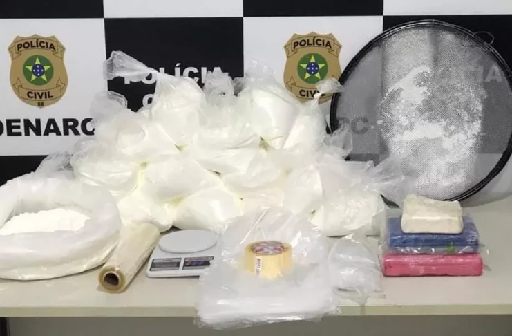 69119664-0DF5-46A8-AC64-F7633ACE3936