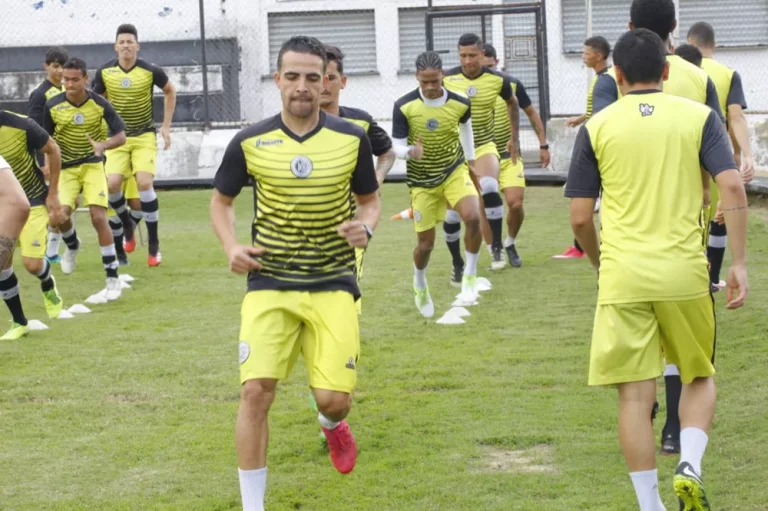 Lagarto FC confirma reforço do volante Zé Wilson