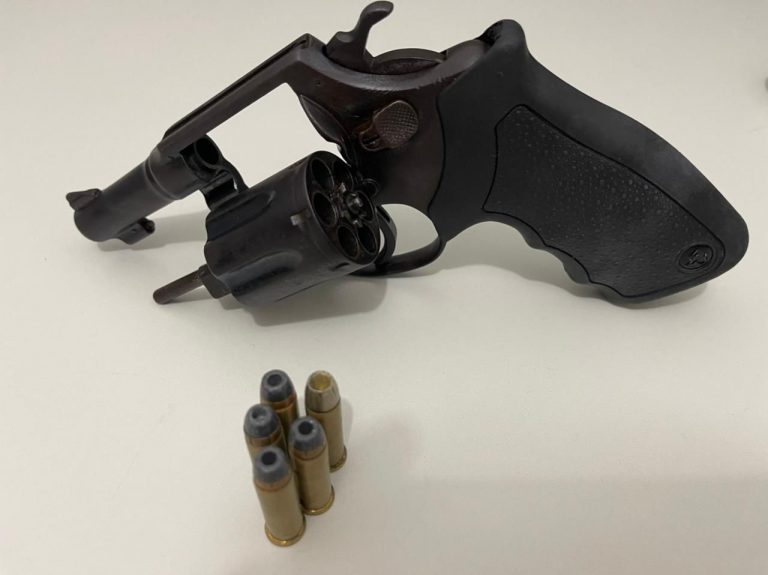 Lagarto: Suspeito de homicídio, tráfico de drogas e porte ilegal de arma é preso