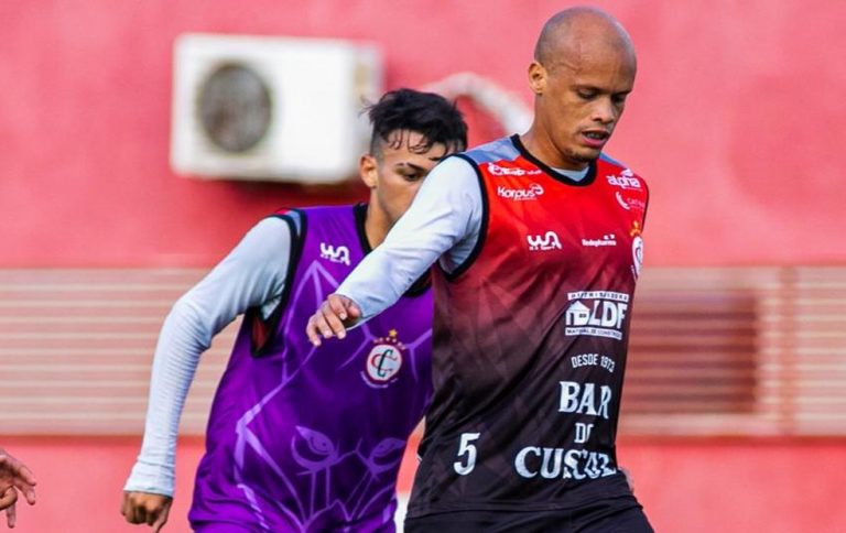 Lagarto fecha com o volante Cleidson Pink para 2022