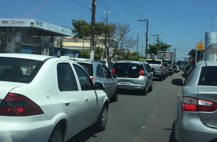 Trânsito em Aracaju — Foto: Joelma Gonçalves/g1/Arquivo