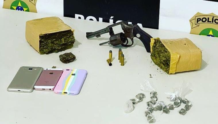 Acusado de tráfico de drogas e roubo morre após confronto policial
