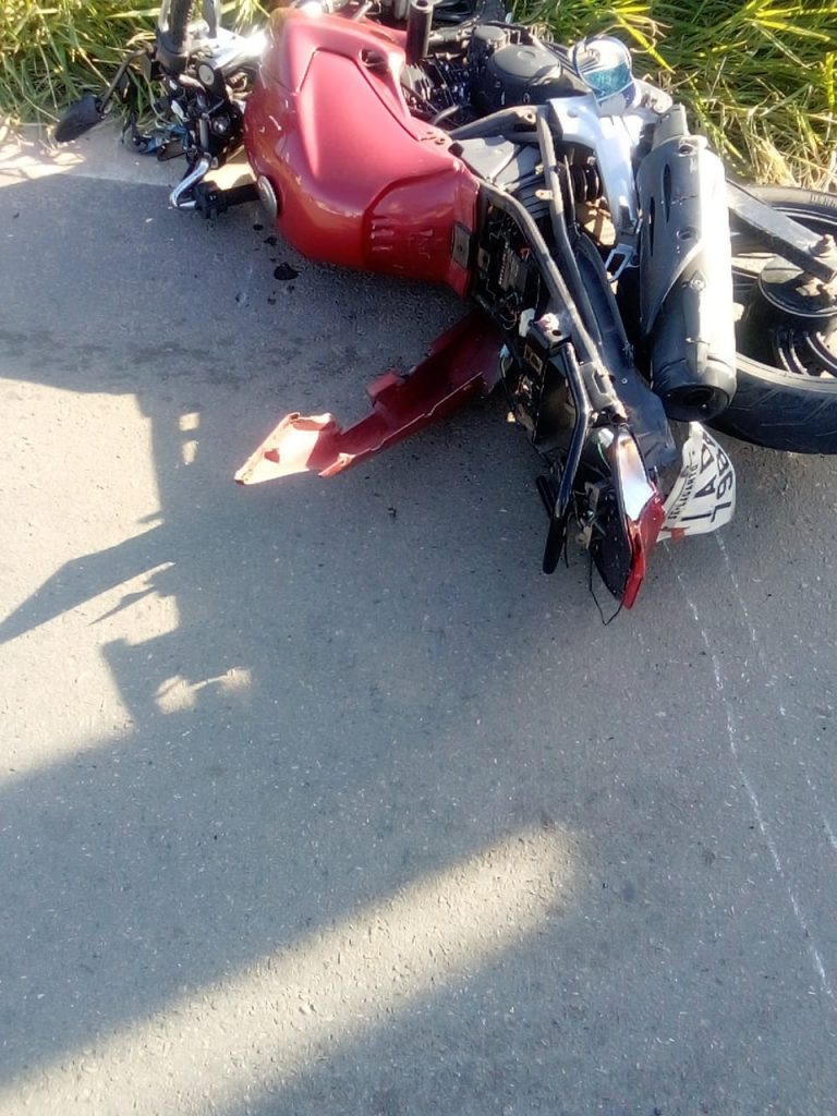 Colisão entre moto e micro-ônibus deixa um ferido em Lagarto