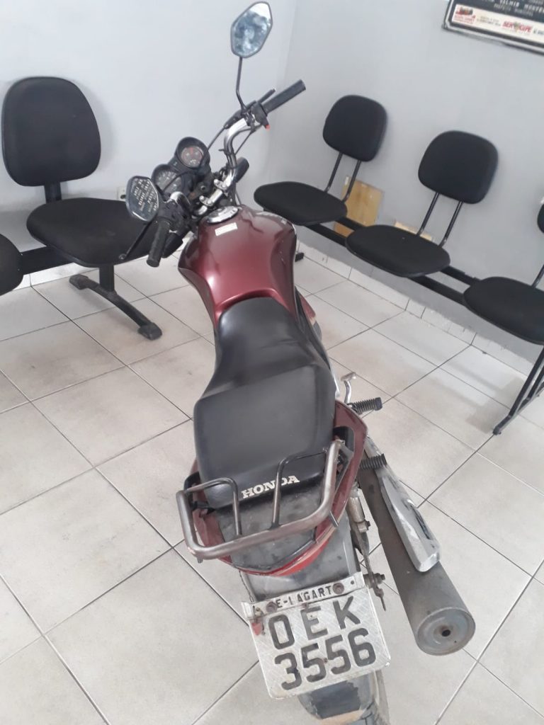 Moto furtada no povoado Crioulo é recuperada pela GM de Lagarto