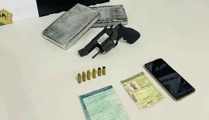 Traficante de drogas morre após confronto com a polícia