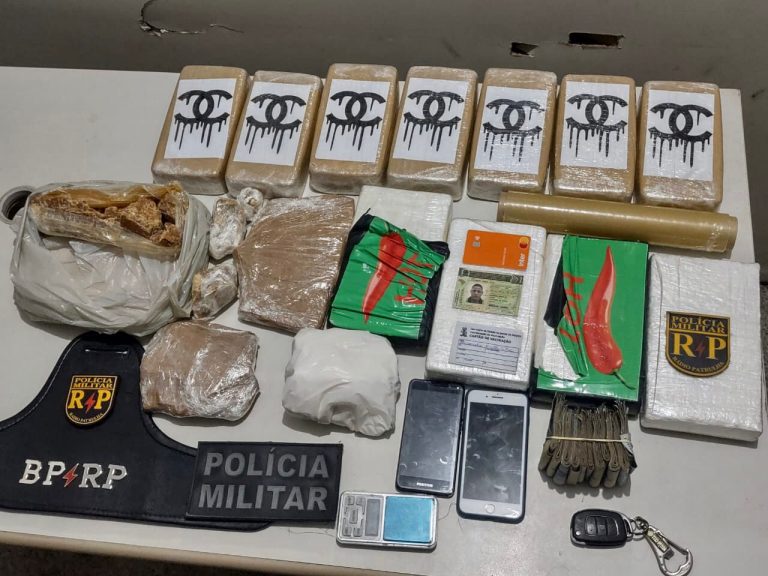 Dois homens são presos e 15 quilos de drogas