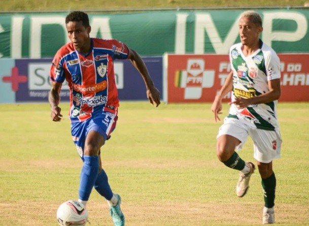 Com direito a golaço, Itabaiana vence o Lagarto no Barretão