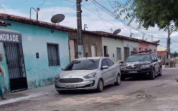 Rua onde moravam mãe e filhos encontrados mortos em Telha — Foto: Jerffson Costa