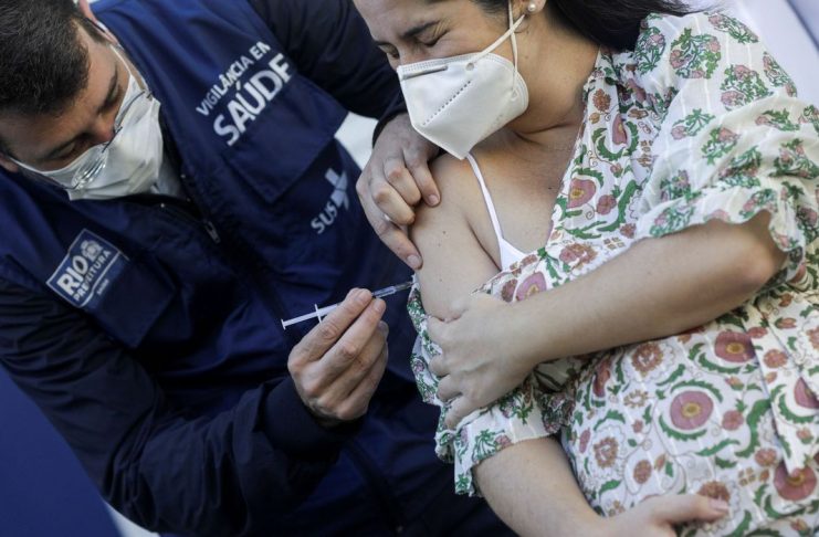2021-05-04t073225z_790210338_rc2v8n91ui62_rtrmadp_3_health-coronavirus-brazil-vaccines