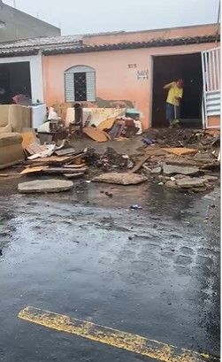 Fortes chuvas atingem residências do sertão sergipano