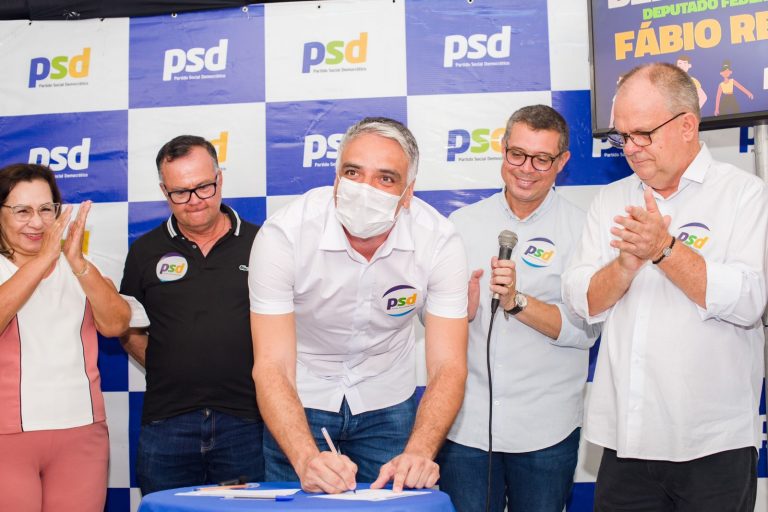 Fábio Reis assina filiação e agora integra os quadros do PSD