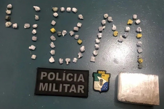 PM prende quatro homens suspeitos de tráfico de drogas em Poço Redondo