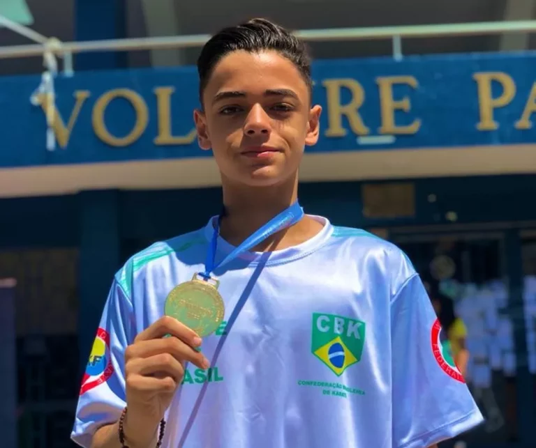 Sergipano de 13 anos conquista medalha de ouro no Sul-Americano de Karatê