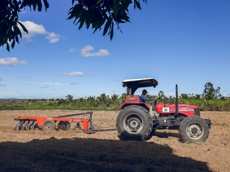 Prefeitura está ofertando curso gratuito de operador de máquinas agrícolas