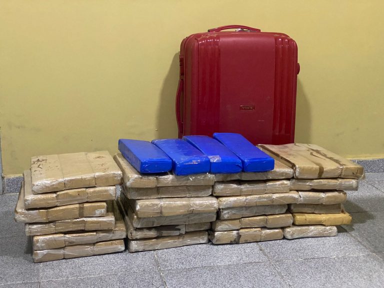 Três pessoas são presas com 63 quilos de maconha em Sergipe