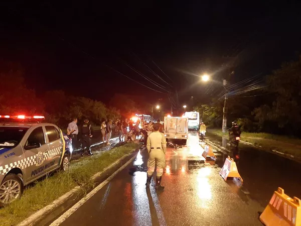 Ciclista morre após colidir com ônibus em Aracaju