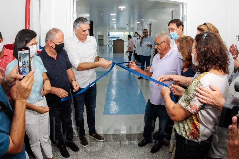 Fábio Reis e Belivaldo inauguram leitos de UTI no Hospital Nossa Senhora da Conceição