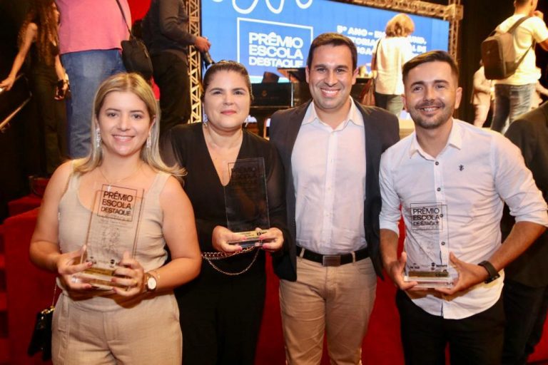 Escolas Municipais de Lagarto ganham prêmio por se destacarem entre as melhores de Sergipe
